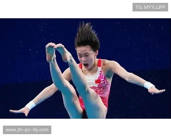 从勇敢一跃到完美入水跳水运动员背后的力量与艺术